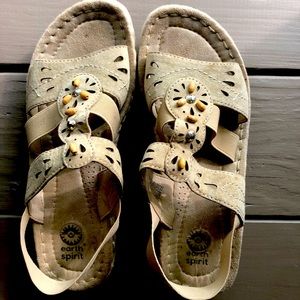 Earth Spirit Women’s Sandal